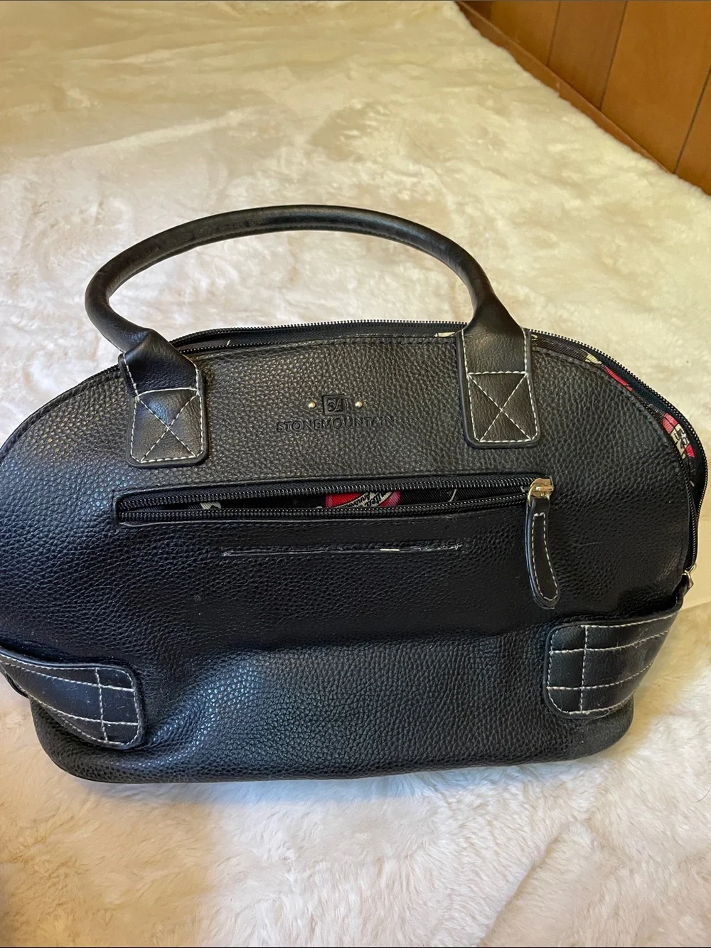 Stone Mountain Accessories Black Shoulder Bag with Gold Hardware